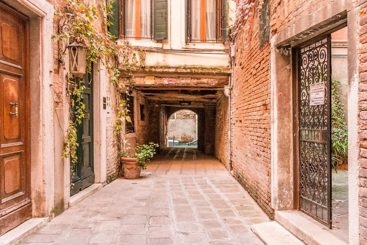 Ferienwohnung Ca' Ludovica @Rialtobridge Venedig