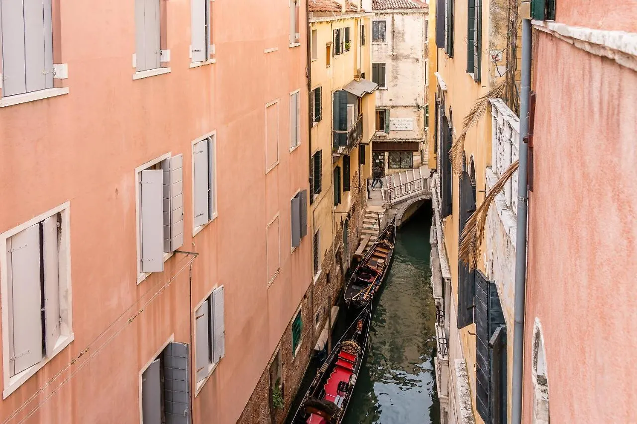 Ca' Ludovica @Rialtobridge Apartman Velence